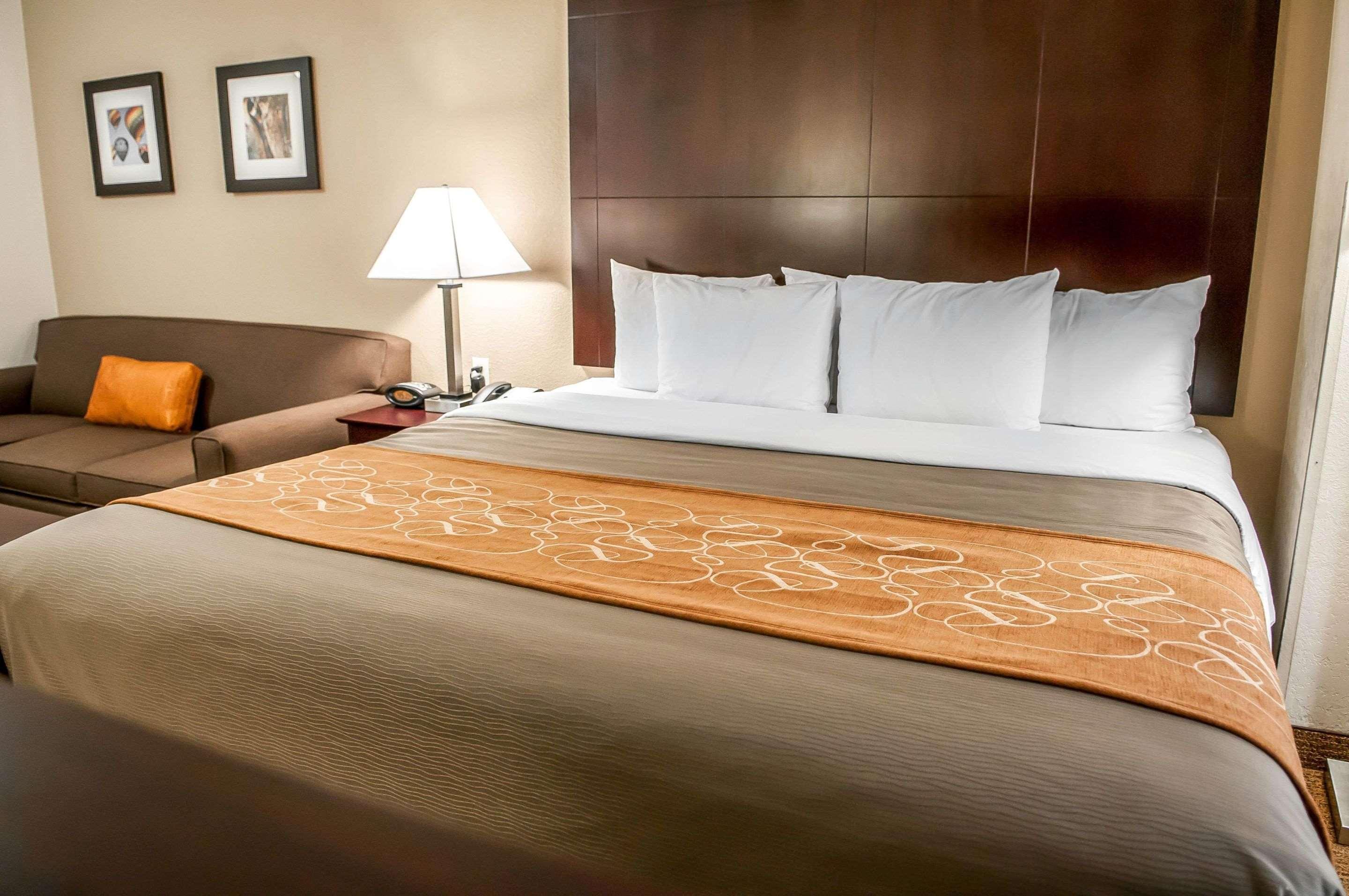 Comfort Suites Albuquerque-North Journal Center Hotel Albuquerque