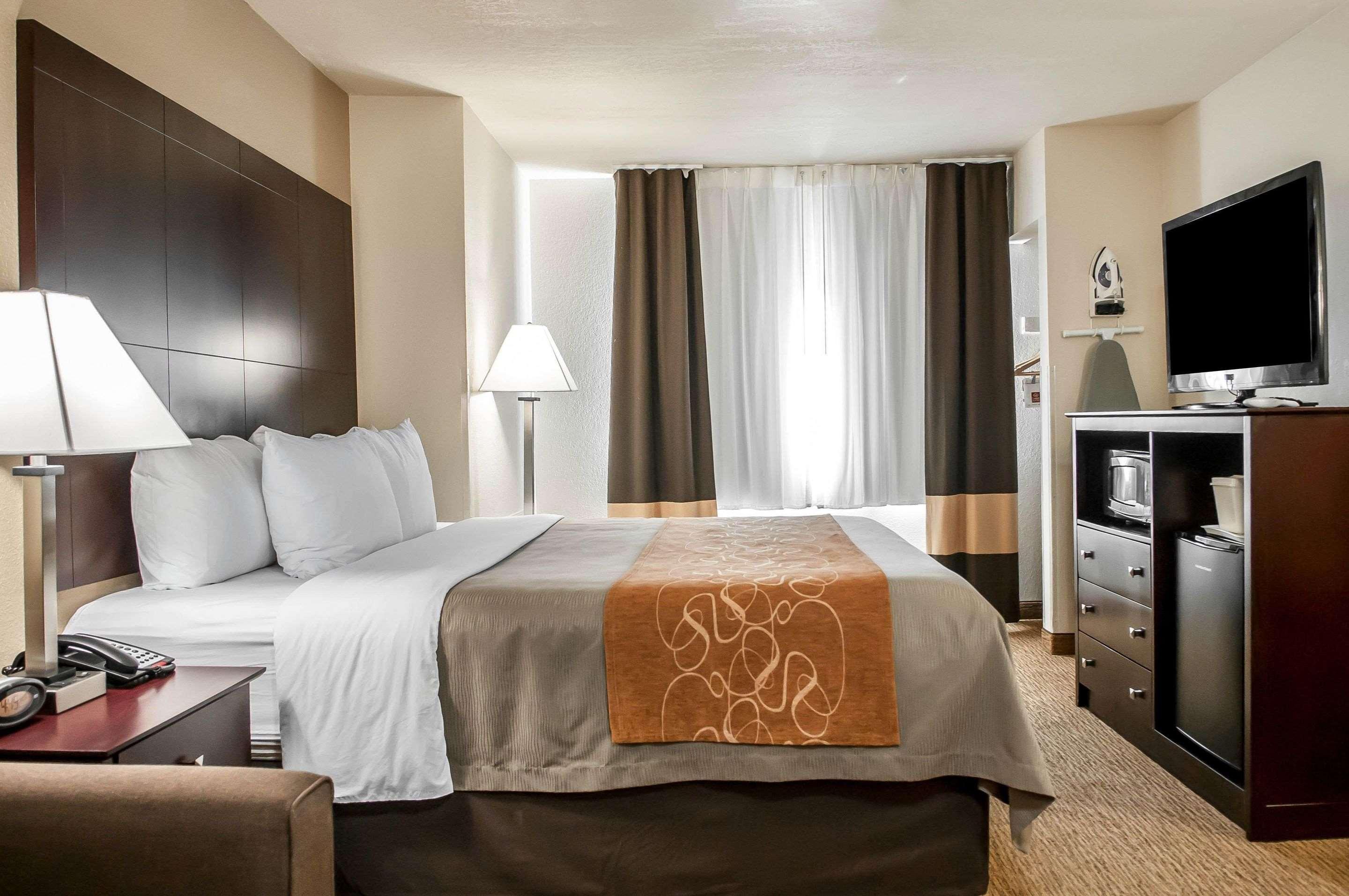 Hotel Comfort Suites Albuquerque-North Journal Center Albuquerque