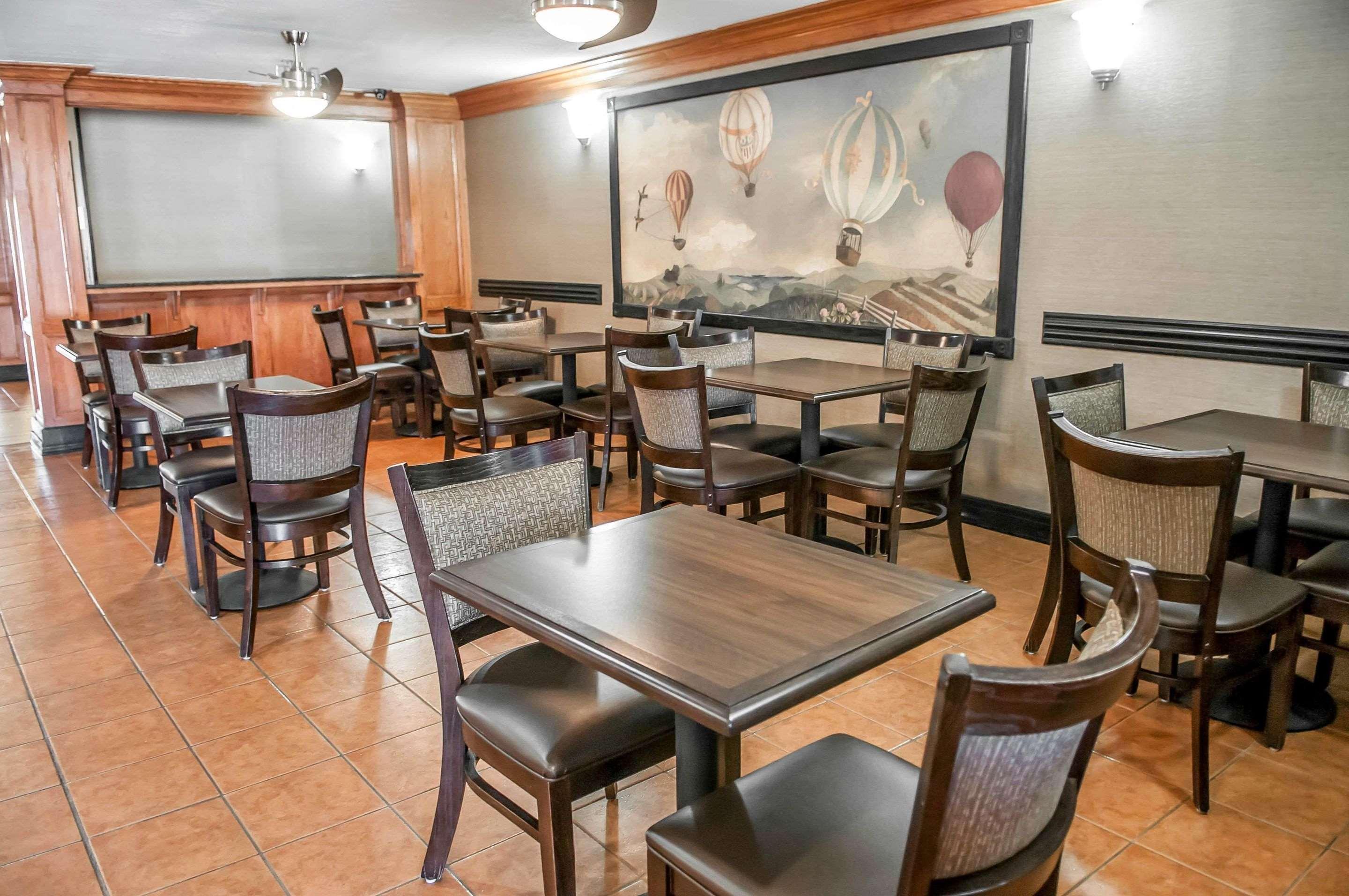Comfort Suites Albuquerque-North Journal Center Hotel