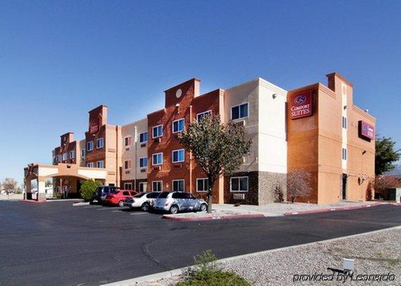 Comfort Suites Albuquerque-North Journal Center Hotel 3*